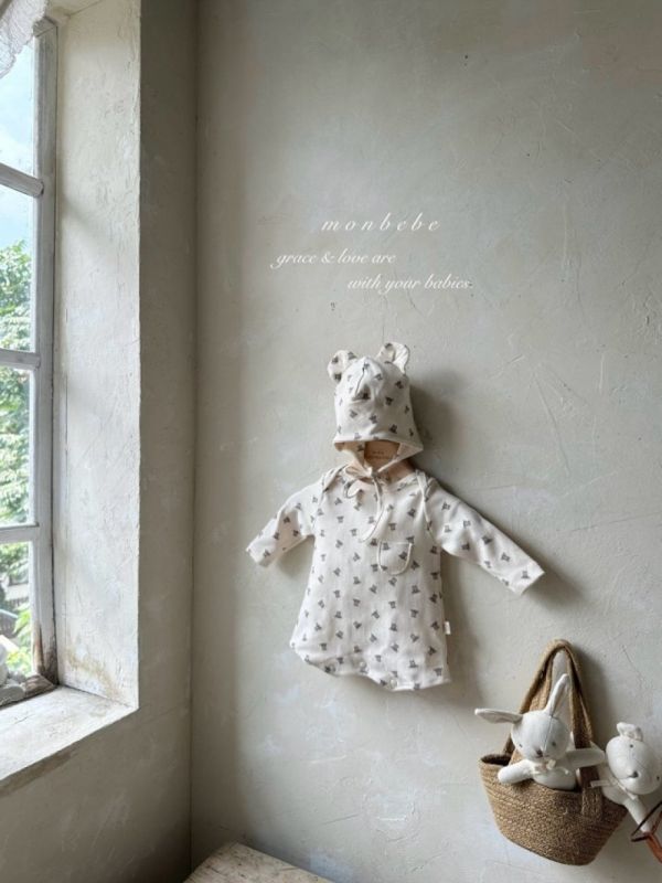 可愛的小兔子與熊寶寶套裝  連身衣＋軟帽 