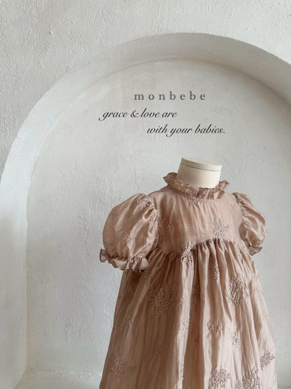 小童款蕾絲刺繡質感公主袖連身洋裝 親子系列 