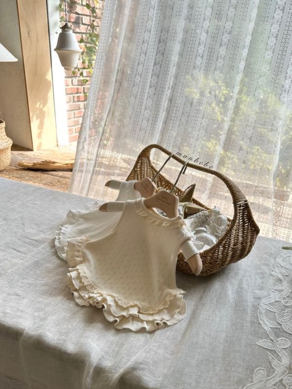 荷葉邊氣質小背心 