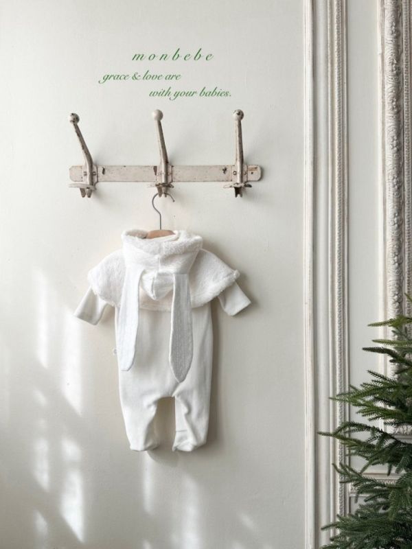 森林小兔寶針織滾邊連帽斗篷 