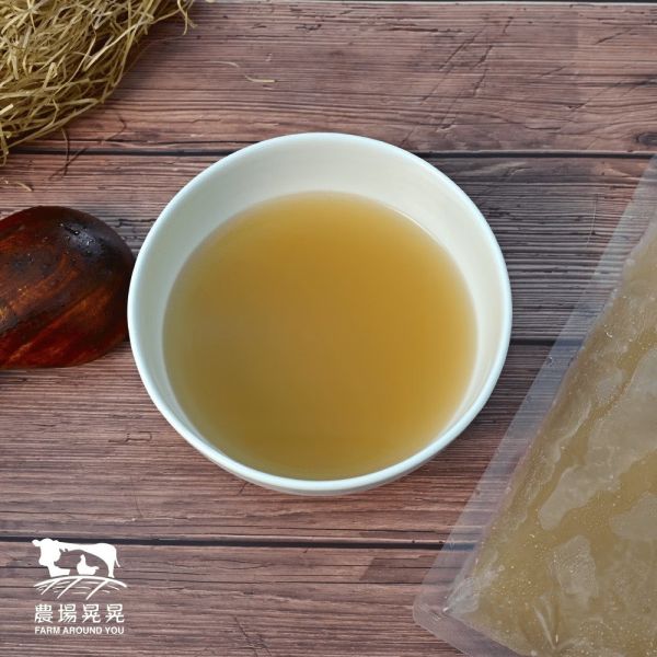 《雲林》農場晃晃 安格斯牛骨高湯, 500ml/包 快速上桌,慢火熬煮,方便取用,無添加鹽,牛高湯,安格斯黑牛,牛肉湯,農場晃晃,人道管理,定期抽驗