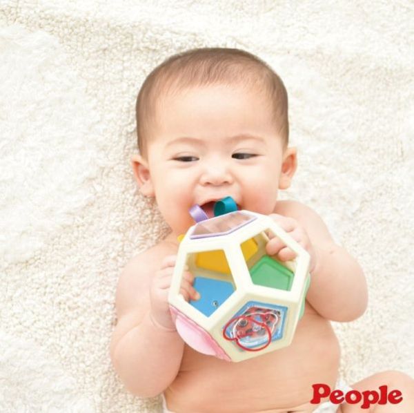 People 五感刺激洞洞球玩具 