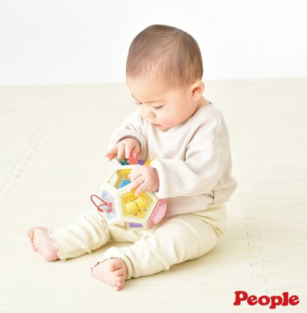 People 五感刺激洞洞球玩具 