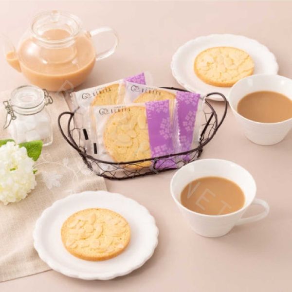 鎌倉紅谷 煉乳杏仁片脆餅 煉乳杏仁片餅乾 日本伴手禮 