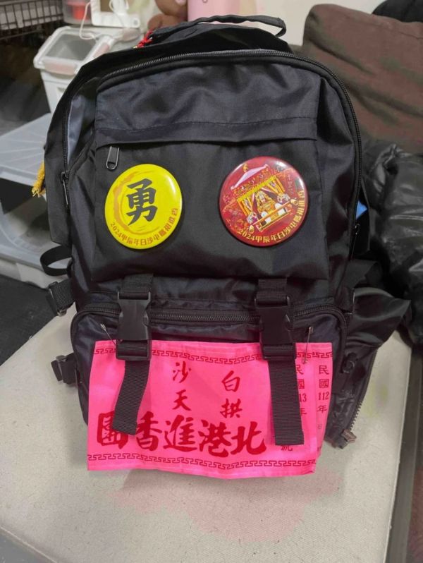 香燈腳推薦多收納袋後背包 