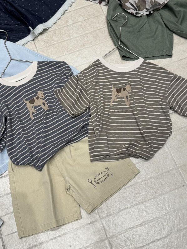 休閒條紋狗狗塗鴉短T 