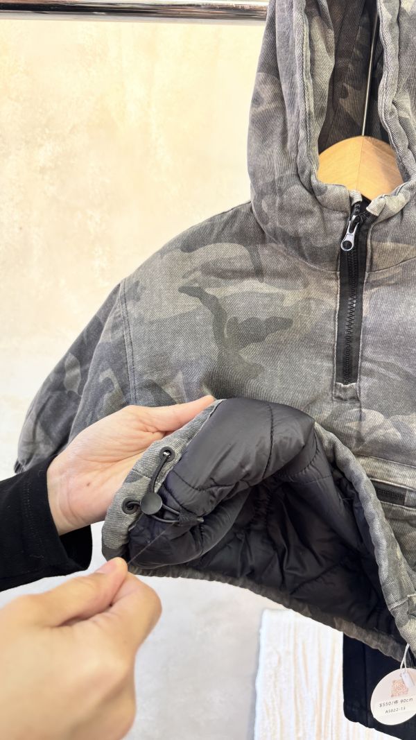 迷彩夾棉連帽帥氣拉鏈口袋防風抽繩上衣 