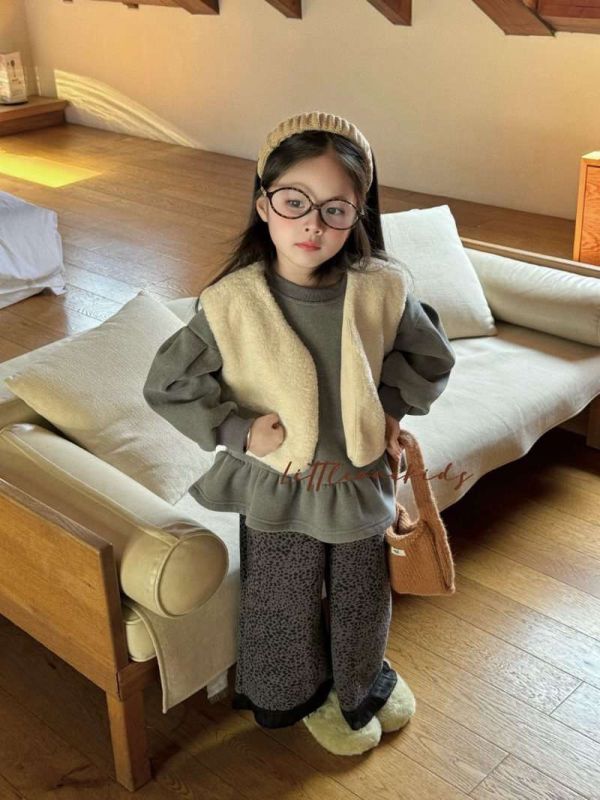 兩件套！毛毛短版背心超韓泡泡袖荷葉邊長版加厚上衣 