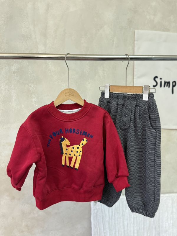 馬年主題紅色大學T 