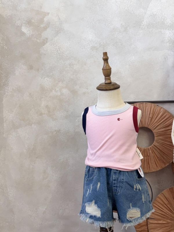 辣辣個性刷破抽鬚短褲 