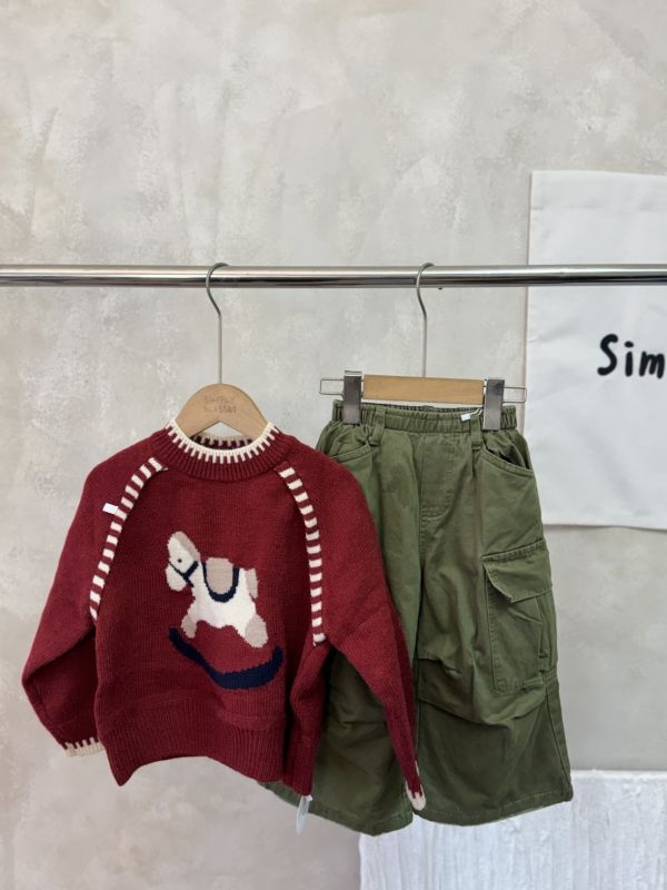 馬年拜年款！紅白條紋拼接薄針織上衣 