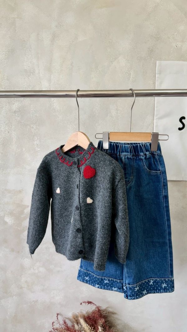 秋冬深灰調～紅線愛心鉤花針織外套 