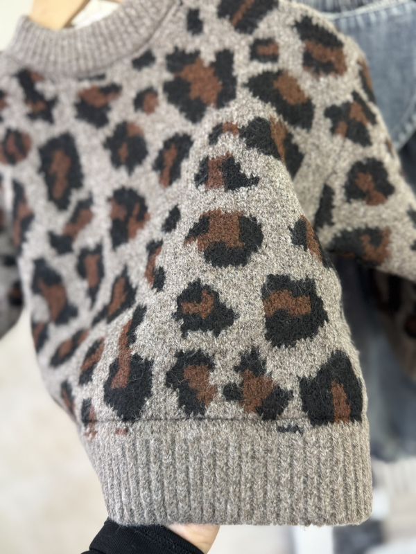 最時髦的仔 ！豹紋針織加厚上衣 