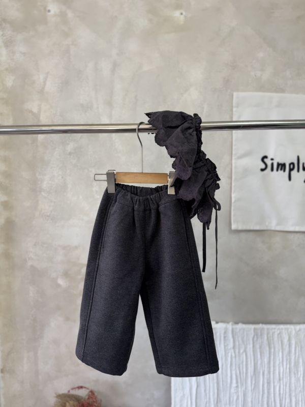 蕾絲屁簾毛呢直筒長褲(屁簾可拆卸) 