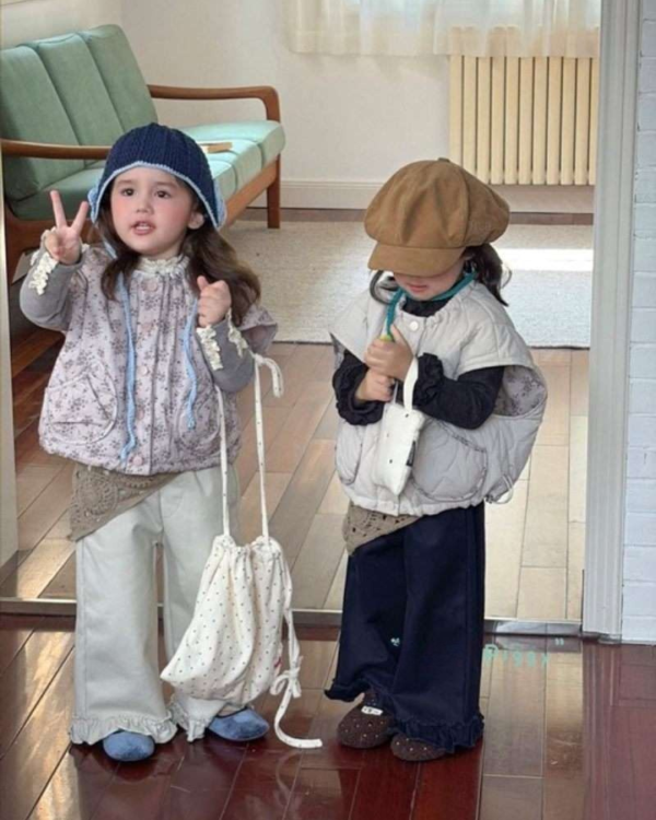 雙面穿！森系碎花落肩款定點線鋪棉日系背心 