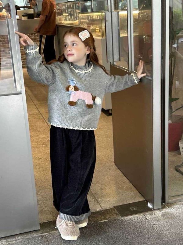 超可愛！臘腸狗狗針織滾邊上衣 