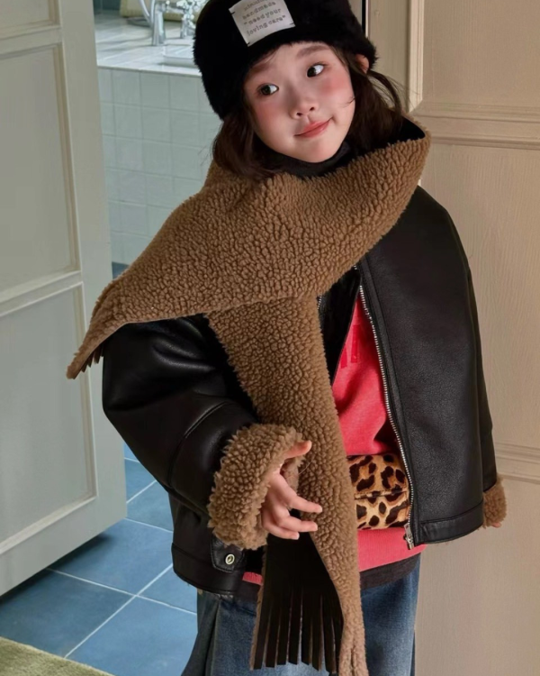 凹造型皮拉鍊內刷毛圓領外套(含同款皮圍巾) 