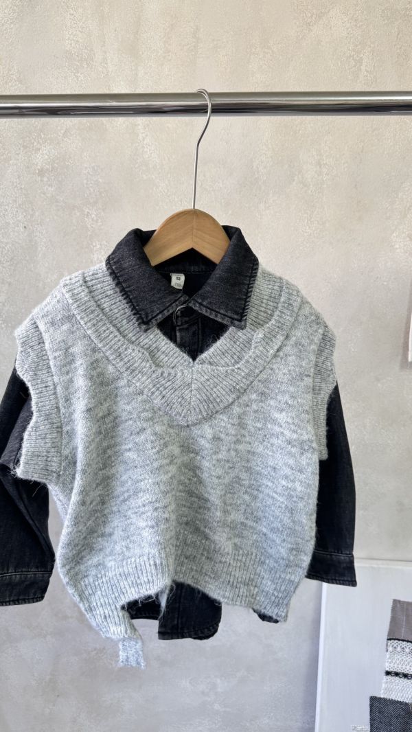 設計感疊搭假兩件針織套頭背心(版偏大) 