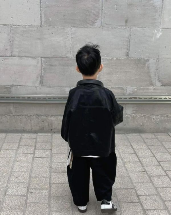 凹造型要有的皮外套(尺寸偏小可帶大） 