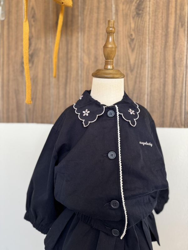 兩件套！花朵刺繡外套格紋拼接短褲裙套裝 