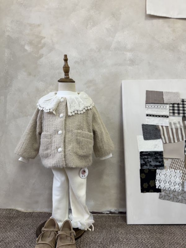 一眼心動！公主的蕾絲翻領毛呢加絨外套(手感超超好) 