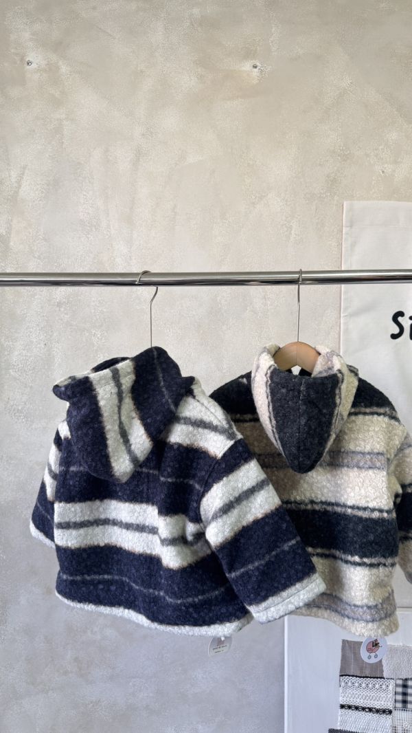 小標日系條紋毛毛加絨連帽上衣 