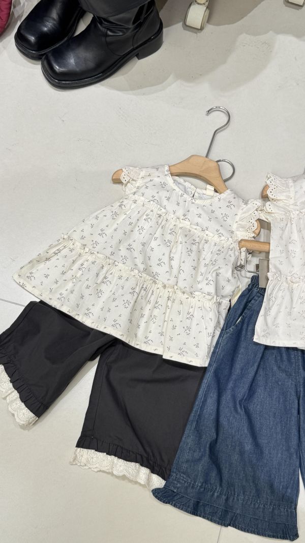 甜美蕾絲花布拼接褲 