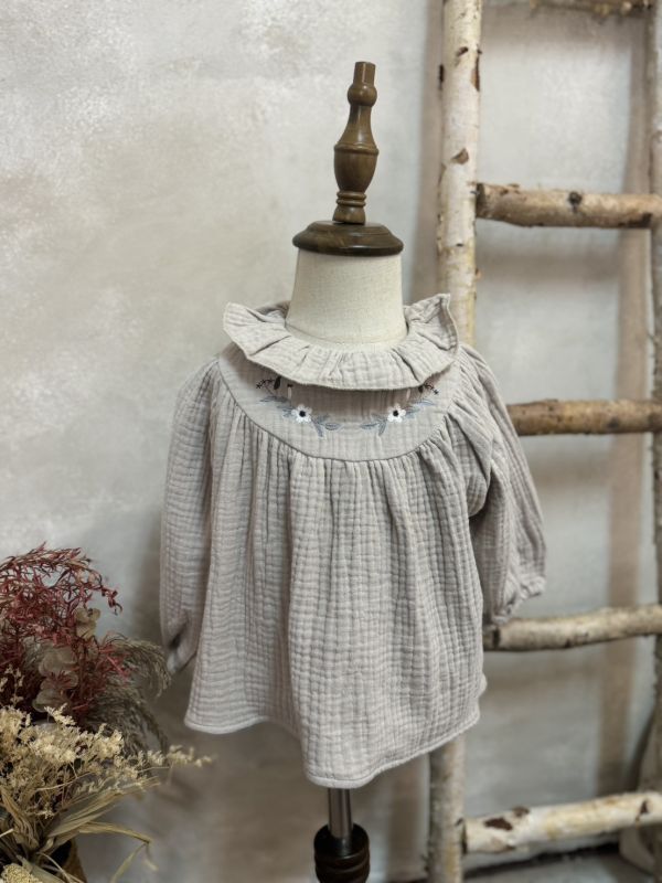 森系刺繡棉紗翻領娃娃衫 