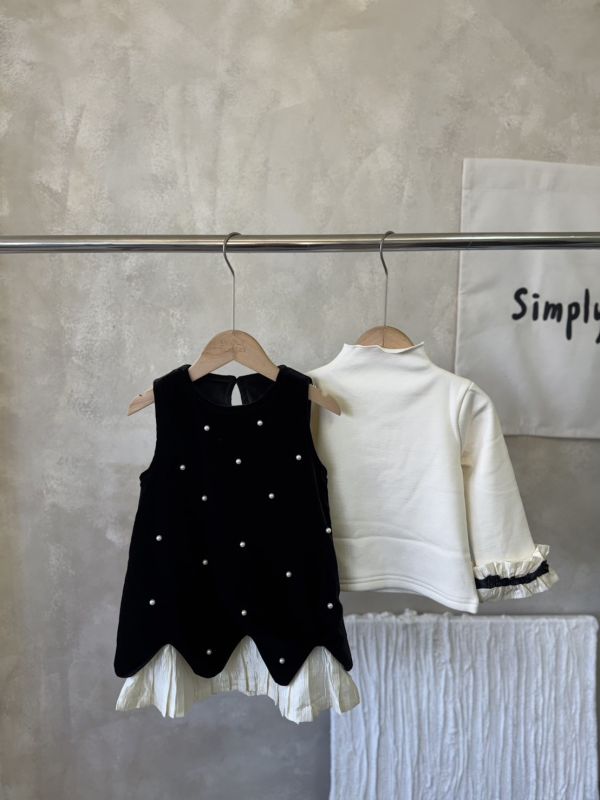 兩件套！質感珍珠荷葉邊連身裙木耳邊內搭上衣套裝 