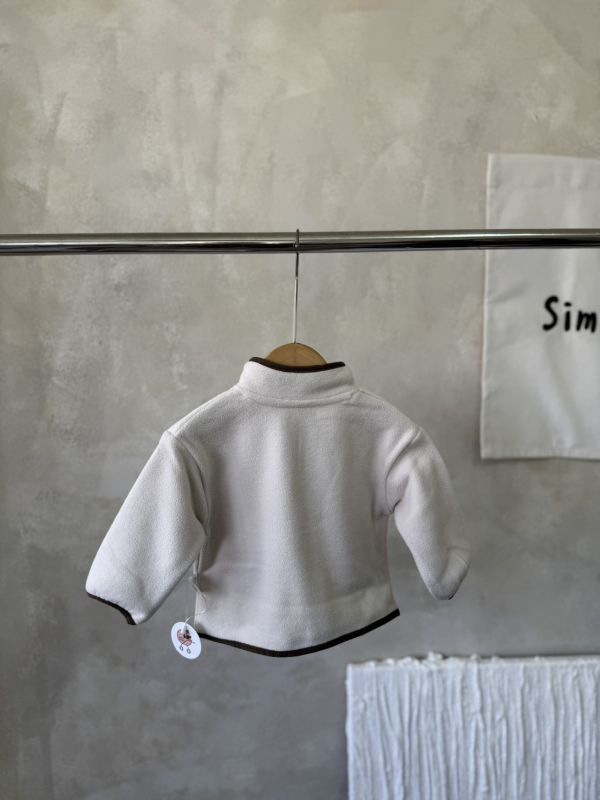 可愛狗狗撞色滾邊半拉鍊上衣 