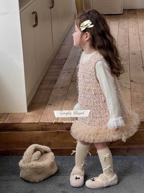 香檳亮片美美抽鬚花邊紗連身裙加絨內搭拼紗上衣兩件套 