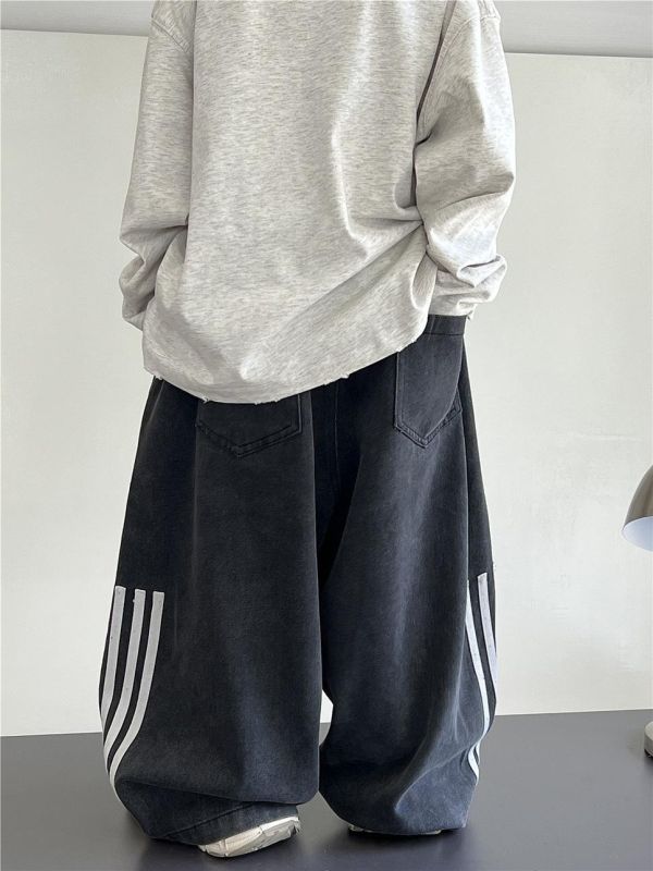 線條薄款闊型牛仔褲 