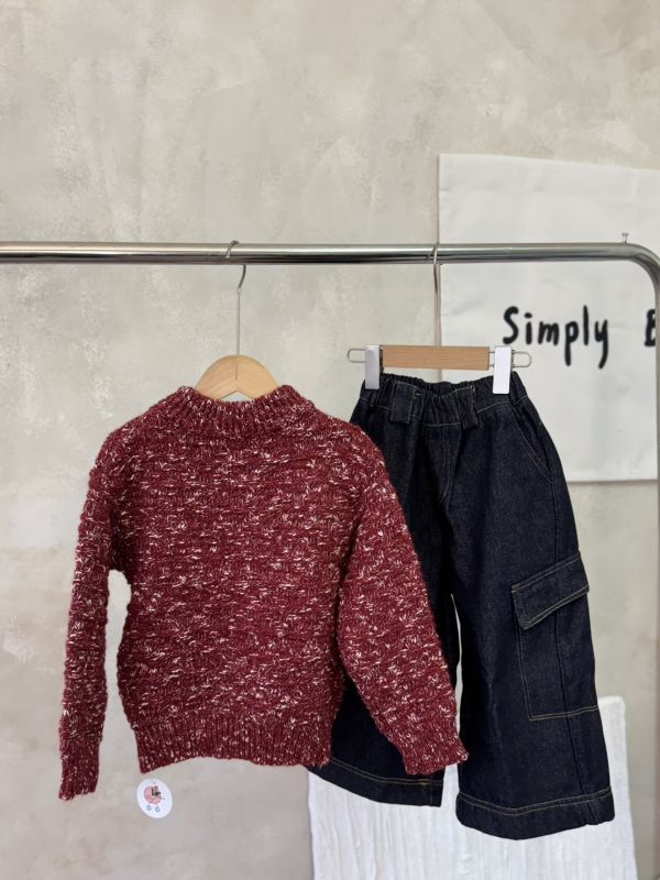 雪花白紅針織半拉鍊上衣 