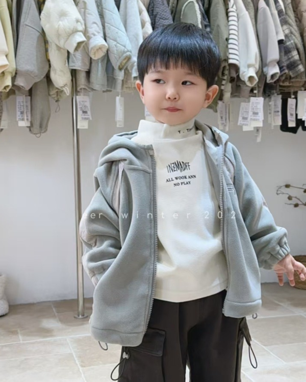 異材質拼接絨毛連帽外套 