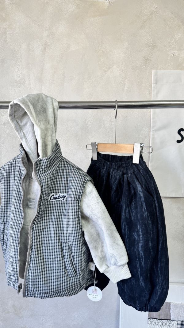 雙面穿！格紋素色百搭夾棉口袋背心 