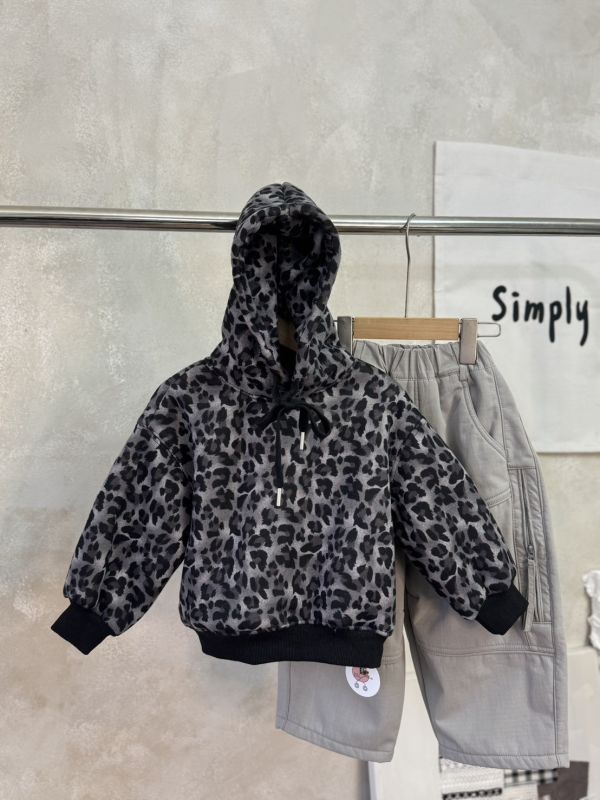 豹紋連帽刷毛上衣(版偏小可帶大) 