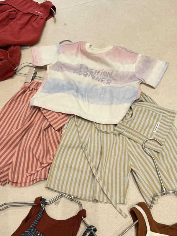 渡假男孩！這件我的菜條紋五分褲(含造型腰包) 