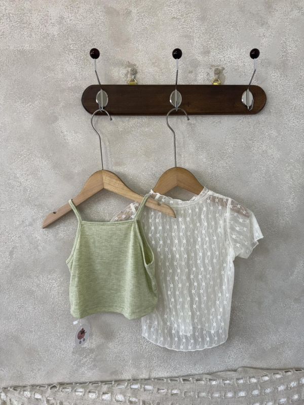 兩件套！清新綠吊帶蕾絲花花紗上衣套裝 