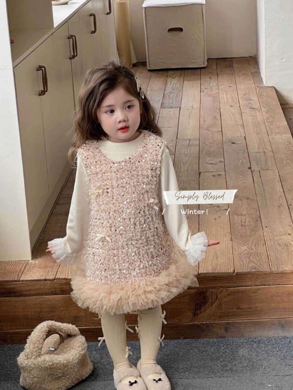 香檳亮片美美抽鬚花邊紗連身裙加絨內搭拼紗上衣兩件套 