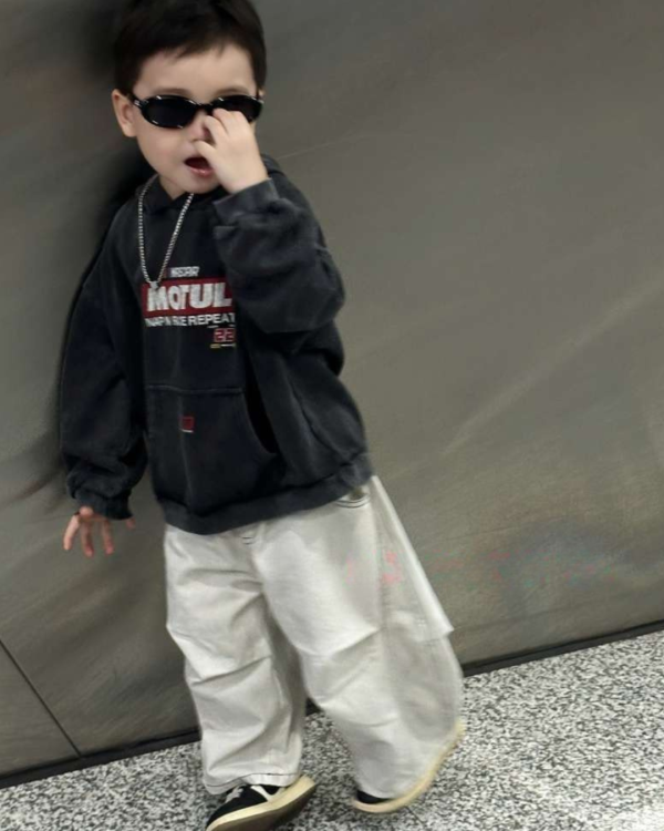 Top1. 重磅美式街頭水洗連帽T 