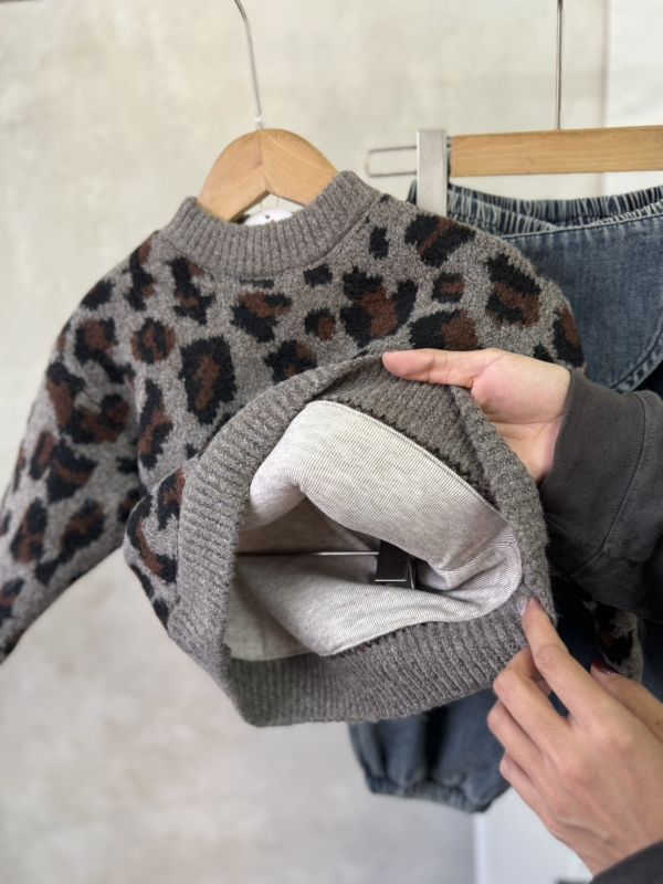 最時髦的仔 ！豹紋針織加厚上衣 