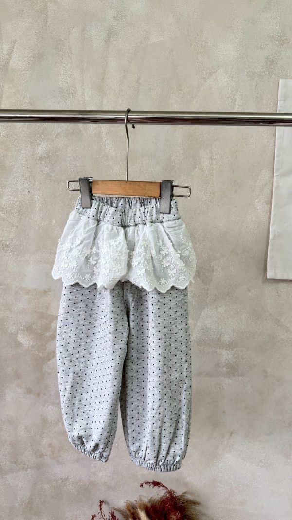 超美蕾絲屁簾波點棉縮口長褲 