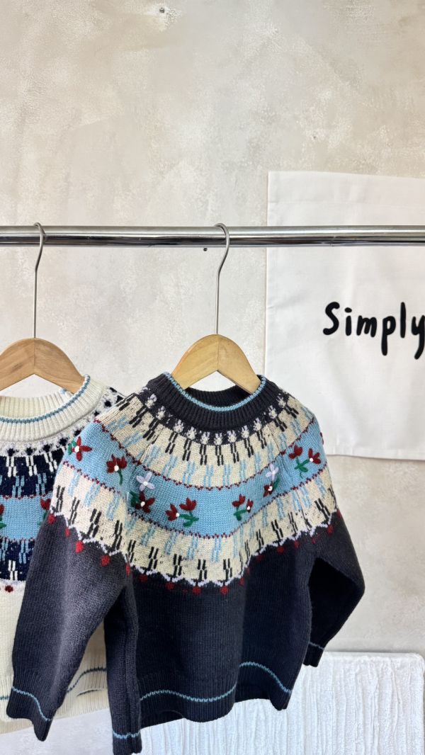 手足同款！費爾島針織上衣 