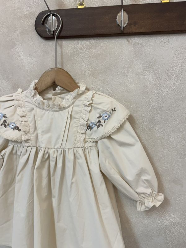 氣質刺繡小花連身裙 