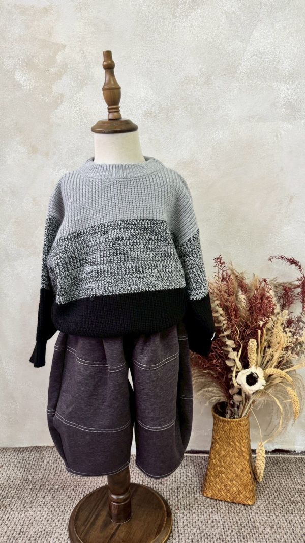 漸層個性下擺刷破厚實針織上衣 