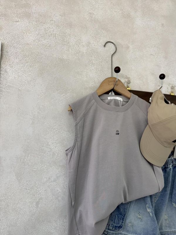 男孩的結構設計背心 