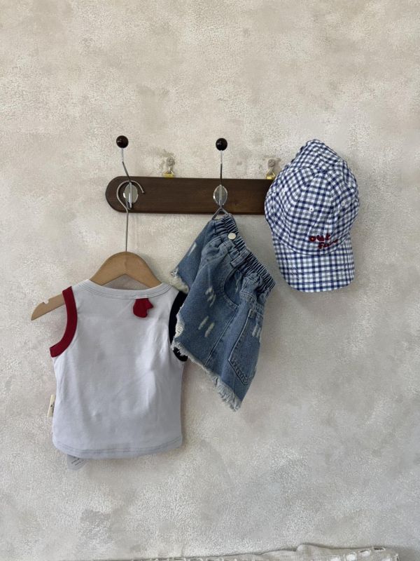 辣辣個性刷破抽鬚短褲 