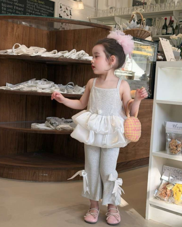 可愛風！ 小兔子耳朵光澤紗喇叭褲套裝 