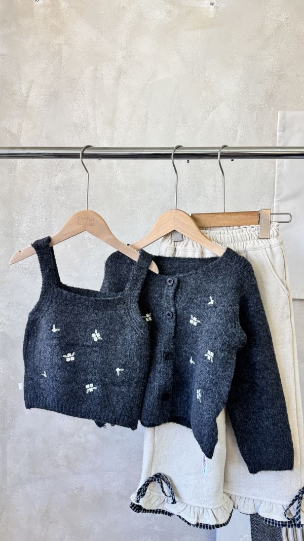 真兩件！溫柔碎花刺繡針織外套/同款碎花背心套裝 