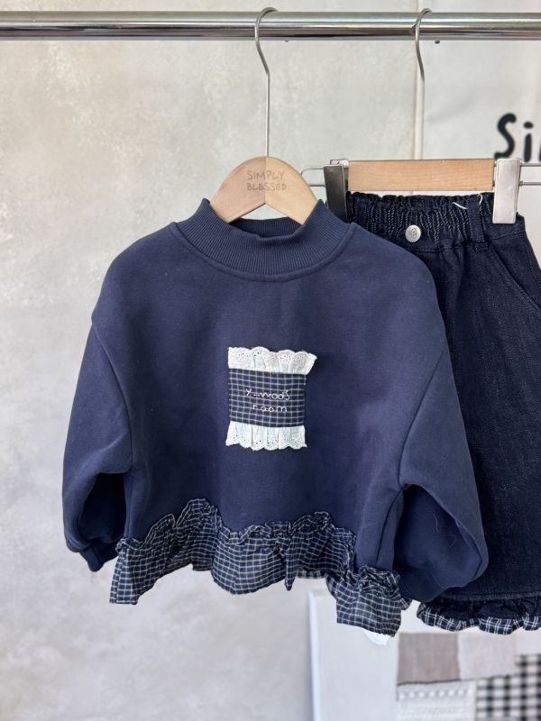 日系格紋拼接薄絨上衣 